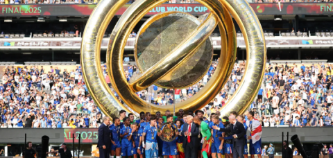 Trump é aplaudido e vaiado durante premiação da final do Mundial